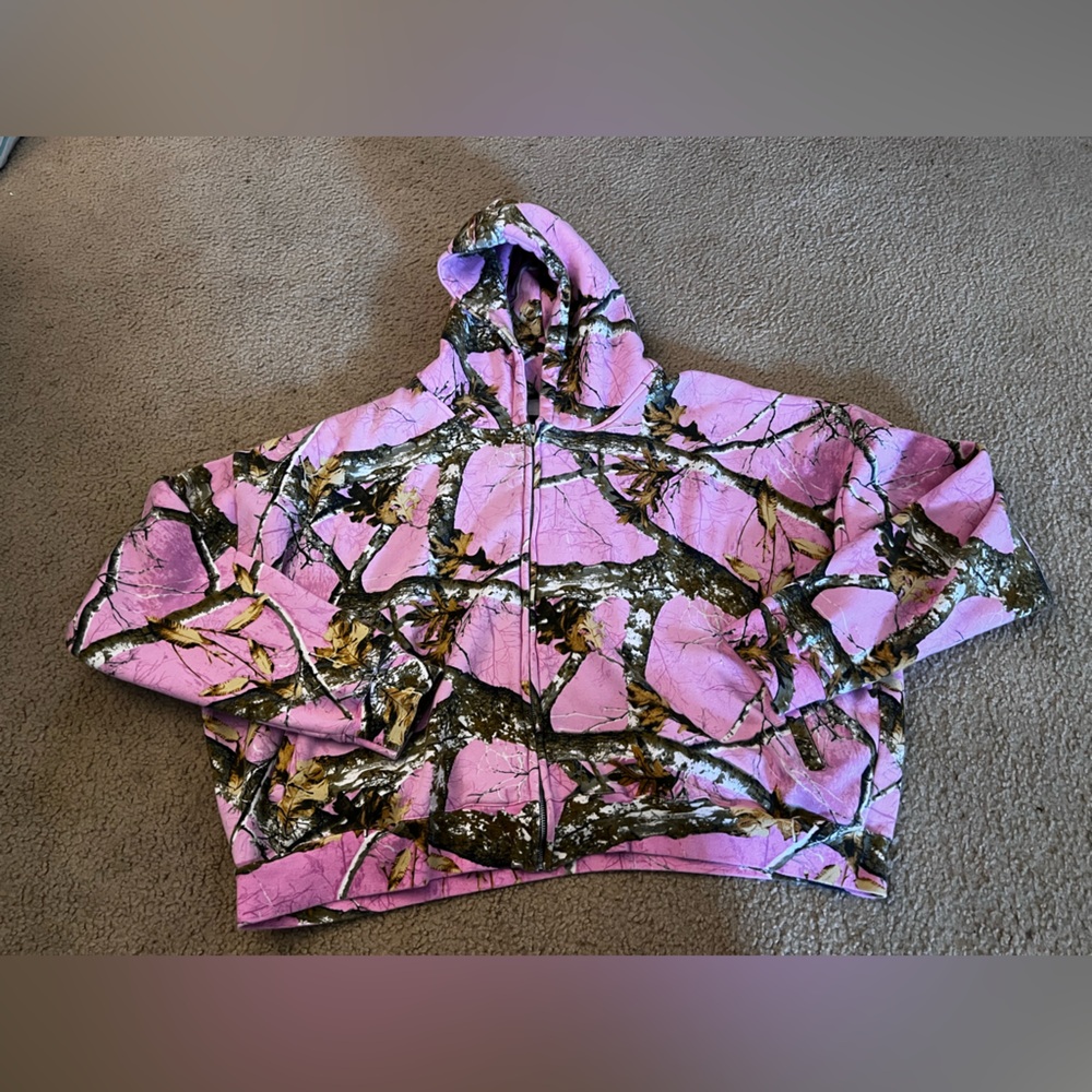 Pink Camo oversized zip up fleece hoodie. Size 2XL.